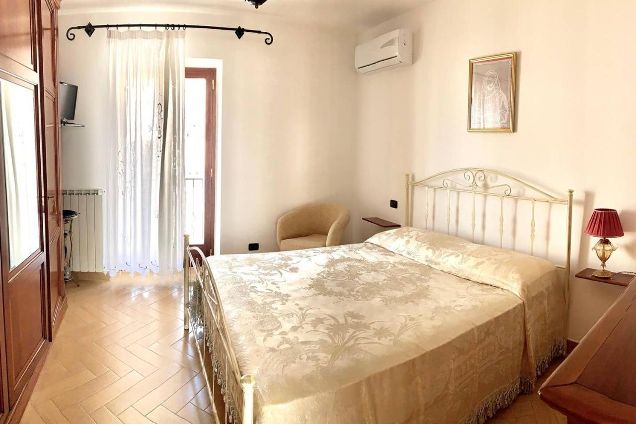 Graziosa Camera Privata Vista Mare In Centro Peschici Exterior foto